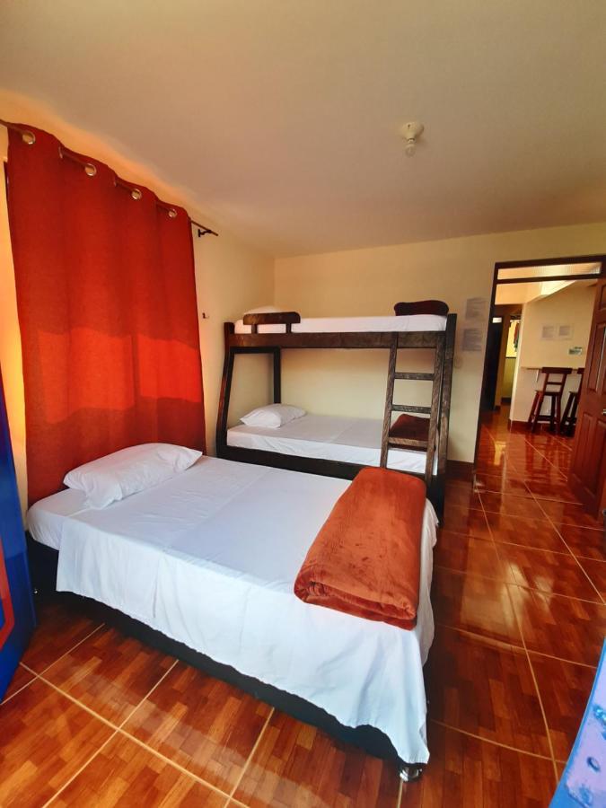 Km0 Hostel 萨兰托 外观 照片
